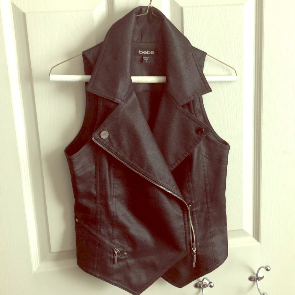 AWESOME Bebe black vest size small
